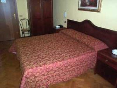 Hotel Medea Milaan Kamer foto
